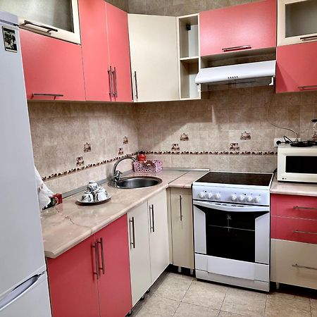 Майлина 10 Аэропорт Apartamento Turksib Exterior foto